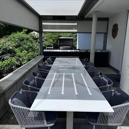 Beheizbarer Pool - Zentral & Modern Mit Elbzugang! Holiday home Dresden
