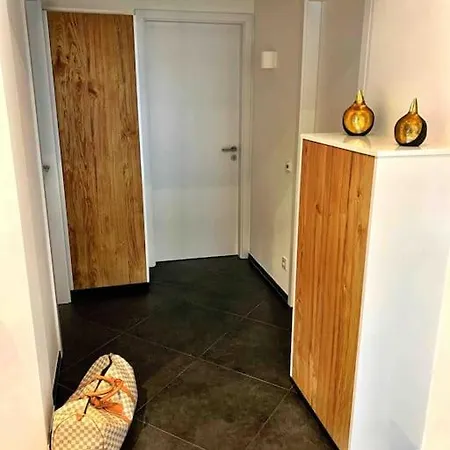 Holiday home Beheizbarer Pool - Zentral & Modern Mit Elbzugang! *